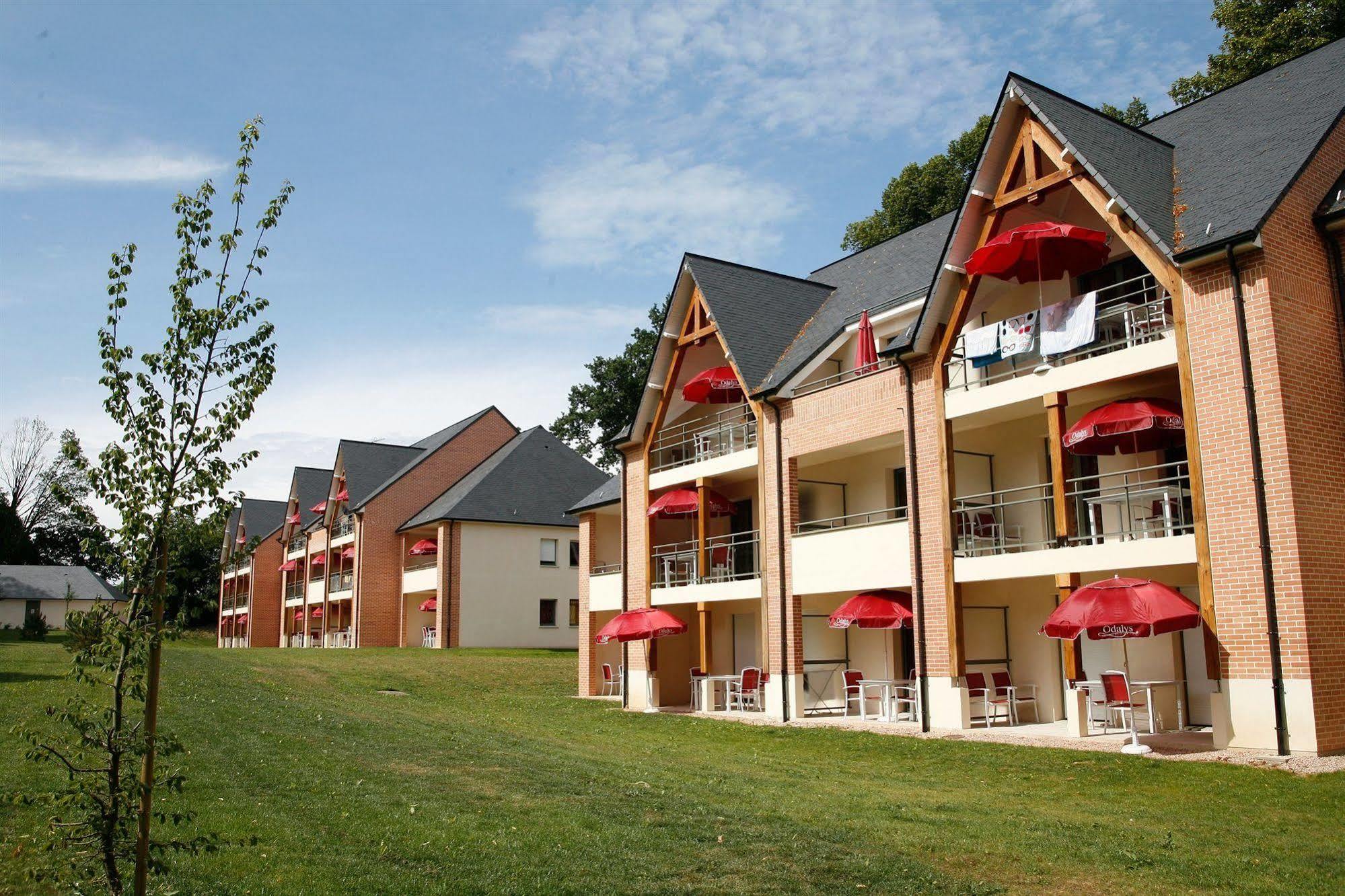 Le Chateau De Pretreville La Rivière-Saint-Sauveur Esterno foto